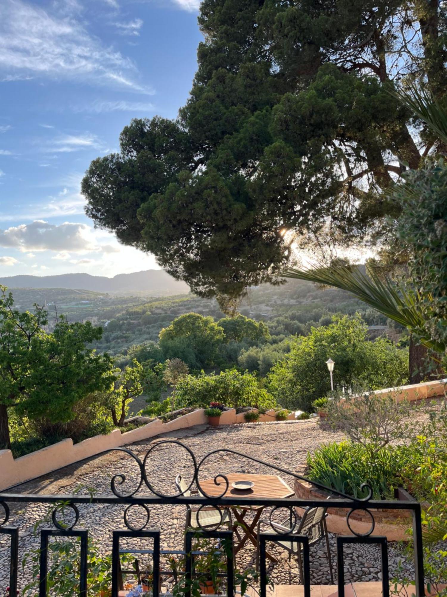 Cortijo El Pino Retreat Acomodação com café da manhã Albuñuelas Exterior foto